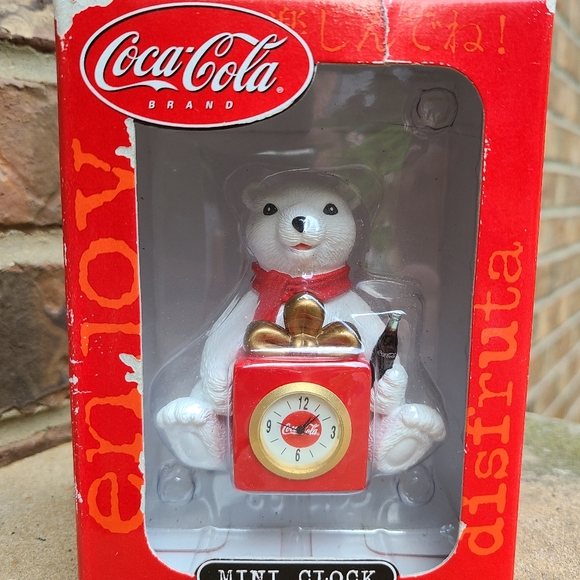 Coca Cola Mini Clock - Picture 3 of 7